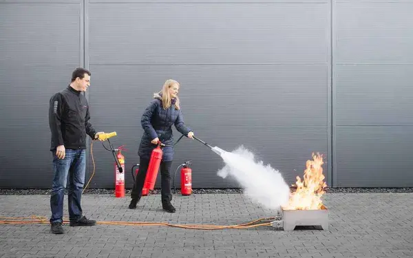 Brandschutzbehelhrung-Theorie und Praxis vereint-CWS Fire Safety