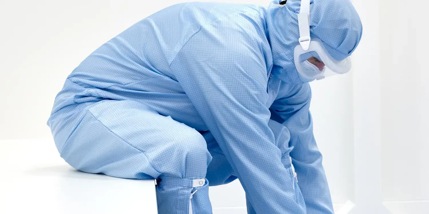 Cleanroom Clothing Prepare