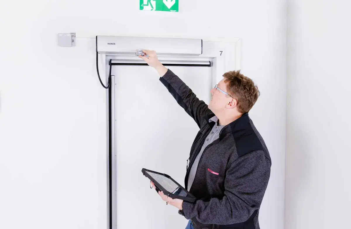 Welche Anforderungen bestehen nach dem Einbau einer Brandschutztür - CWS Fire Safety