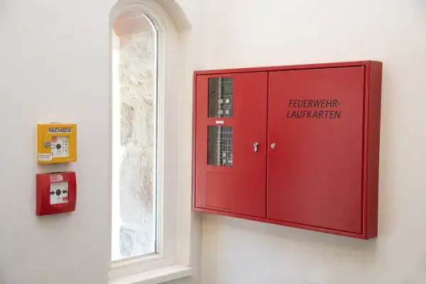 Brandmeldeanlage mit Feuerwehrdepot